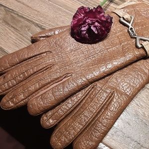 Leather Tan Fitted Gloves